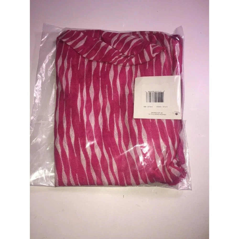 Echo Circular Waves Infinity Loop in Pink